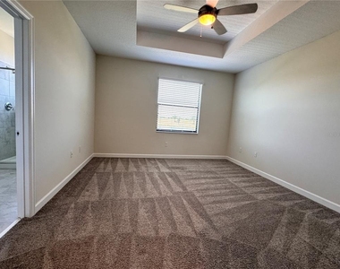 1252 Royal St George Boulevard - Photo Thumbnail 11