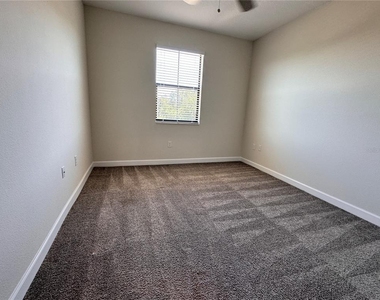 1252 Royal St George Boulevard - Photo Thumbnail 17