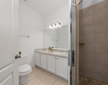 10612 Savannah Wood Drive - Photo Thumbnail 23