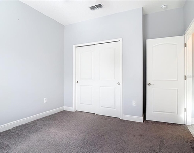 5644 Estero Loop - Photo Thumbnail 29
