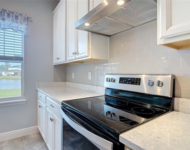5644 Estero Loop - Photo Thumbnail 4
