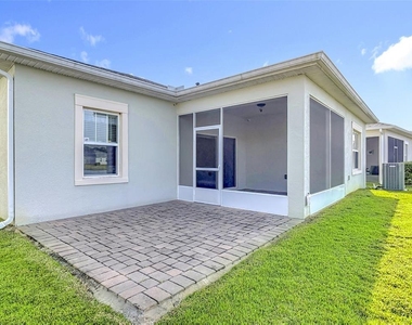 5644 Estero Loop - Photo Thumbnail 34