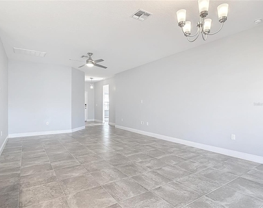 5644 Estero Loop - Photo Thumbnail 14