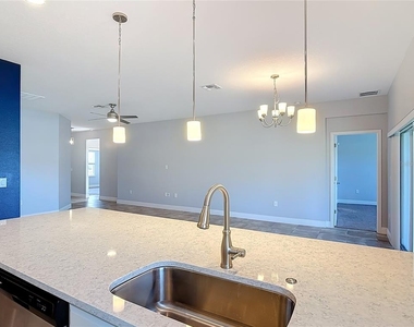 5644 Estero Loop - Photo Thumbnail 6