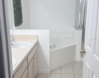 1144 Clear Creek Circle - Photo Thumbnail 12