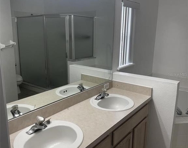 1144 Clear Creek Circle - Photo Thumbnail 6