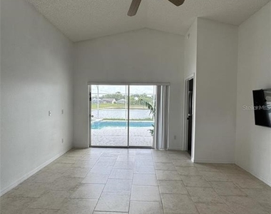 1144 Clear Creek Circle - Photo Thumbnail 2