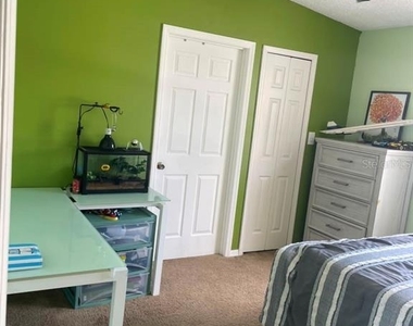 290 Marion Place - Photo Thumbnail 12