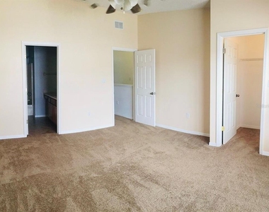 290 Marion Place - Photo Thumbnail 15