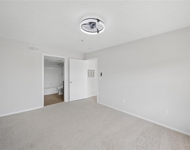 2213 Grand Cayman Court - Photo Thumbnail 11