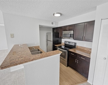 2213 Grand Cayman Court - Photo Thumbnail 5