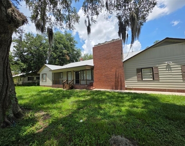 2104 Crill Avenue - Photo Thumbnail 5