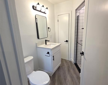 2104 Crill Avenue - Photo Thumbnail 36