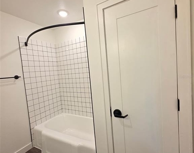2104 Crill Avenue - Photo Thumbnail 22