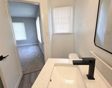2104 Crill Avenue - Photo Thumbnail 41