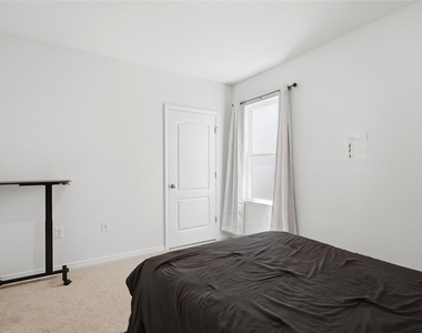 1181 Cascades Avenue - Photo Thumbnail 20