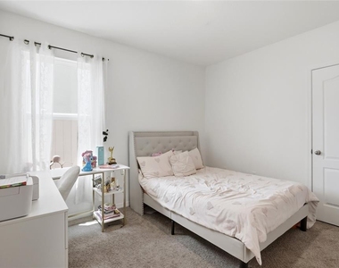1181 Cascades Avenue - Photo Thumbnail 21