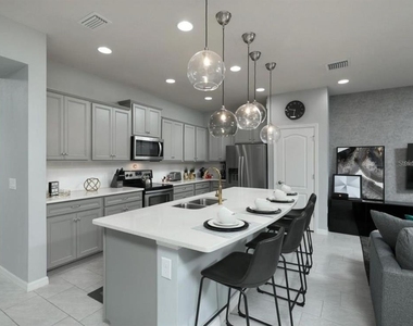 8831 Geneve Court - Photo Thumbnail 2