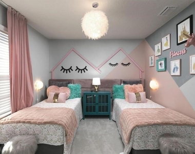 8831 Geneve Court - Photo Thumbnail 29