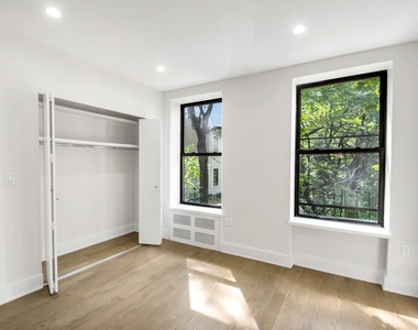 1167 2nd Avenue - Photo Thumbnail 2