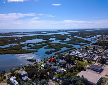 5242 Riverside Drive - Photo Thumbnail 25
