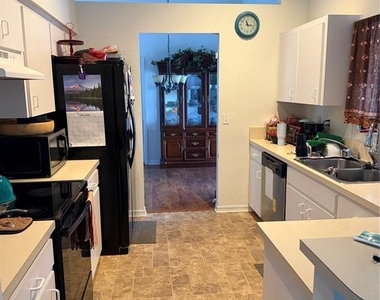 3875 Horizon Hill Drive - Photo Thumbnail 2