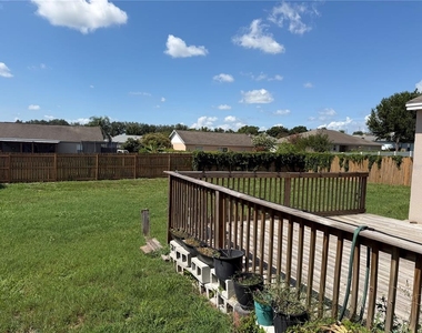 3875 Horizon Hill Drive - Photo Thumbnail 11