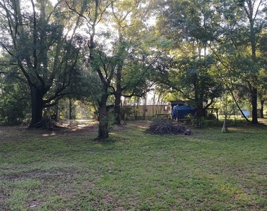210 Se Hardin Court - Photo Thumbnail 12