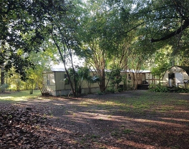 210 Se Hardin Court - Photo Thumbnail 14