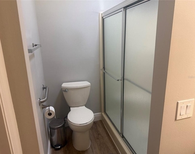484 Hildalgo Drive - Photo Thumbnail 15