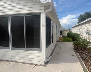 484 Hildalgo Drive - Photo Thumbnail 1