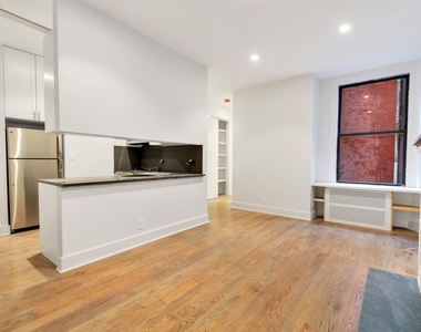 121 Madison Avenue - Photo Thumbnail 1