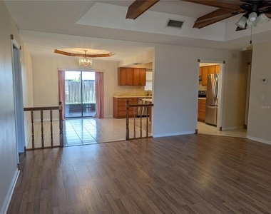 88 Temple Road - Photo Thumbnail 4