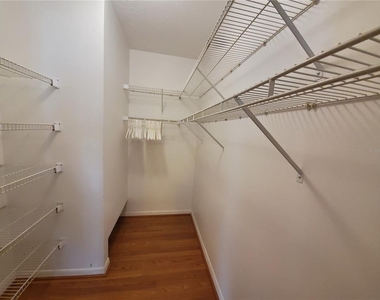 88 Temple Road - Photo Thumbnail 14