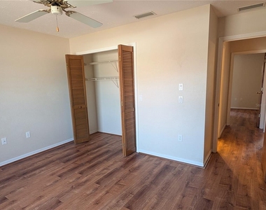 88 Temple Road - Photo Thumbnail 24