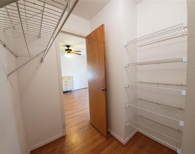 88 Temple Road - Photo Thumbnail 15
