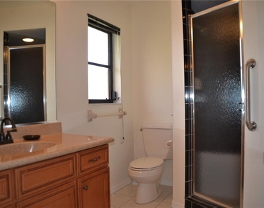 88 Temple Road - Photo Thumbnail 17