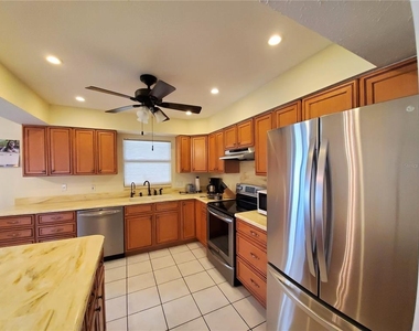 88 Temple Road - Photo Thumbnail 9