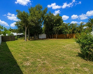 3209 Avenue A W - Photo Thumbnail 23