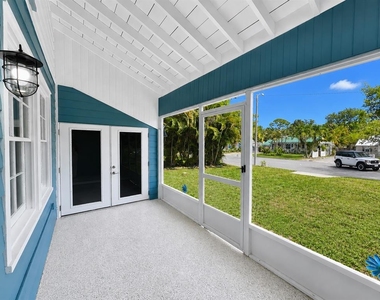 3209 Avenue A W - Photo Thumbnail 4