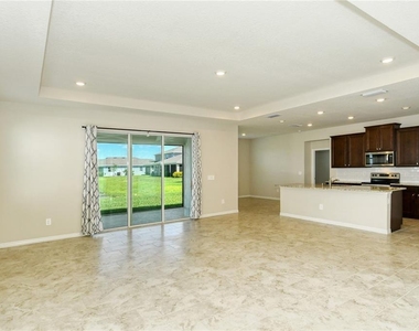 16921 Harvest Moon Way - Photo Thumbnail 6
