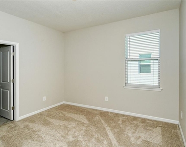 16921 Harvest Moon Way - Photo Thumbnail 31
