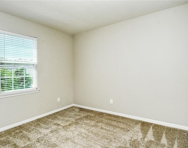 16921 Harvest Moon Way - Photo Thumbnail 35