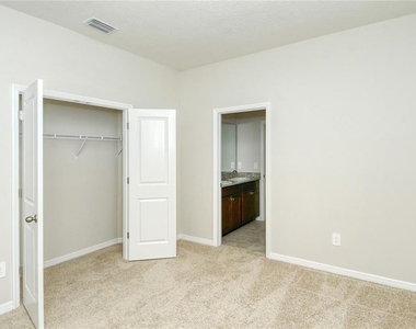 16921 Harvest Moon Way - Photo Thumbnail 32