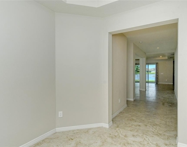 16921 Harvest Moon Way - Photo Thumbnail 3