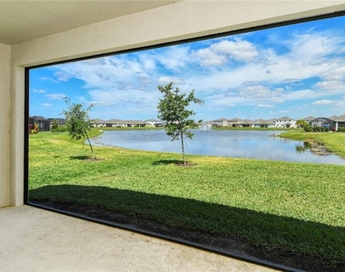 16921 Harvest Moon Way - Photo Thumbnail 9