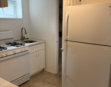 81-11 Utopia Parkway - Photo Thumbnail 9