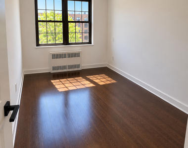 32-86 33rd Street - Photo Thumbnail 2