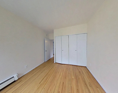 365 West 52nd Street - Photo Thumbnail 10