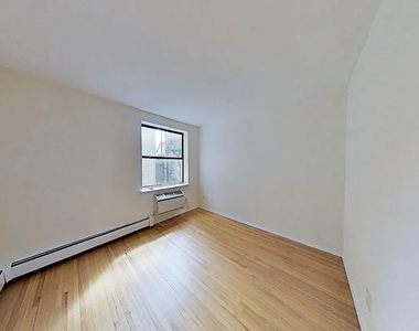 365 West 52nd Street - Photo Thumbnail 11
